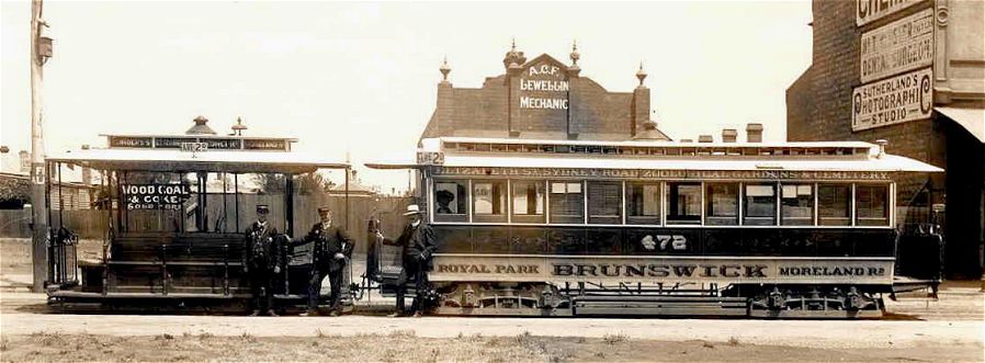 Cable tram, Sydney Road, Brunswick, c1910. Photo: Melbourne Tram Museum.