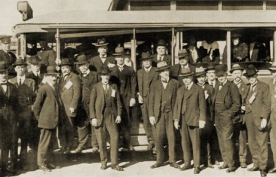 Opening of Footscray tramlines by M&MTB. Photograph courtesy Footscray Historical Society